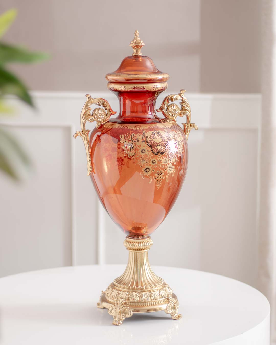 Villeroy Decorative Lidded Vase - Clear Amber