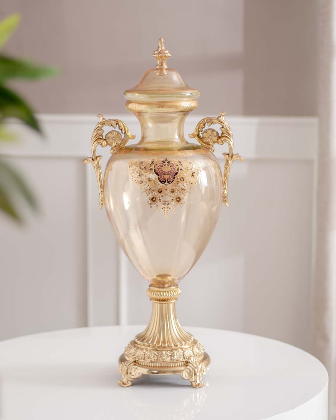 Villeroy Decorative Lidded Vase - Clear Gold