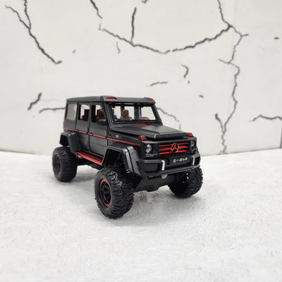 Mercedes G Wagon G500 Uplifted Black Metal Diecast Car 1:32 (14x5 cm)