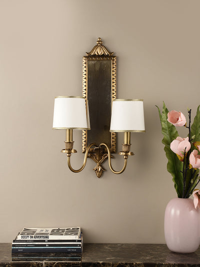 Catrin Wall Light