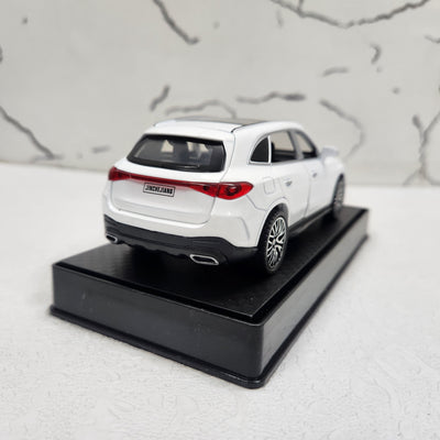 Mercedes Metal Diecast Car 1:32 (14x5 cm)