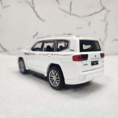 Land Cruiser Metal Diecast Car 1:32 (14x5 cm)