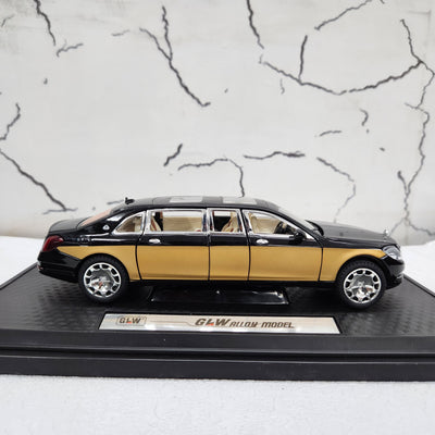 Mercedes Maybach S680 Limo Black Metal Diecast Car 1:24 (20x8 cm)