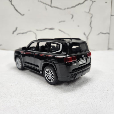 Land Cruiser Metal Diecast Car 1:32 (14x5 cm)